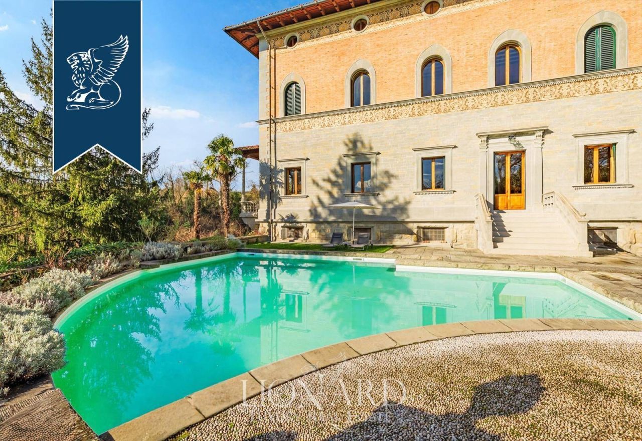 Вилла в Виккьо, Италия, 1 300 м² - фото 2