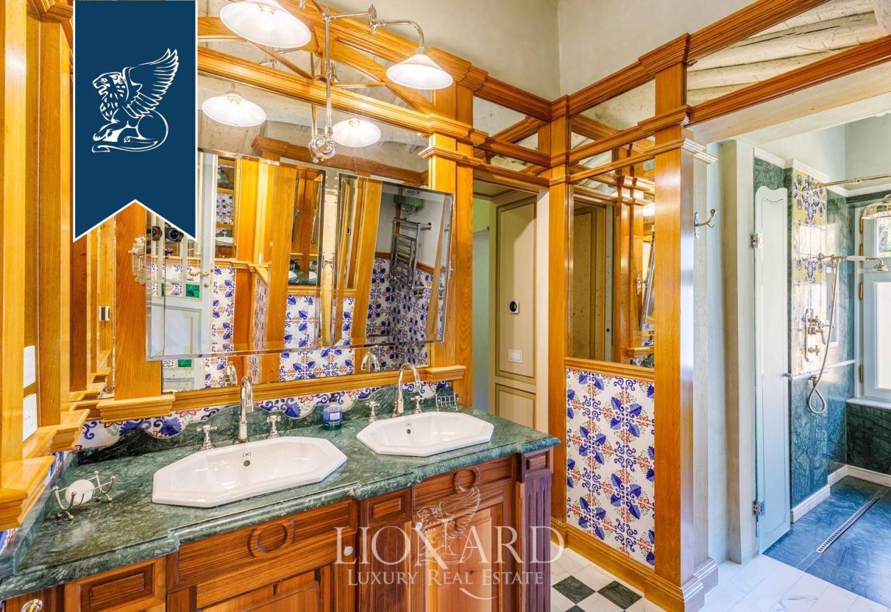 Ферма в Греве-ин-Кьянти, Италия, 600 м² - фото 17