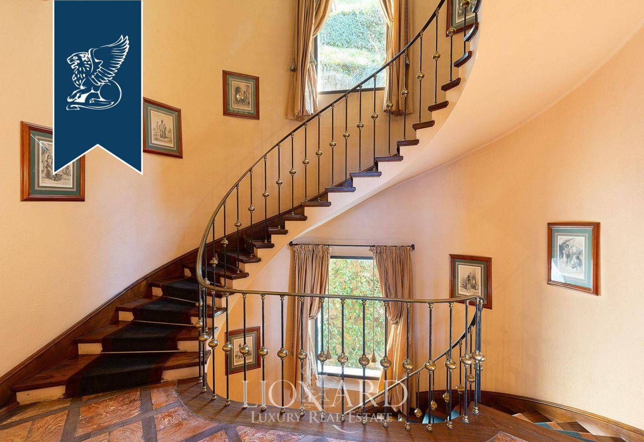 Вилла в Комо, Италия, 980 м² - фото 17