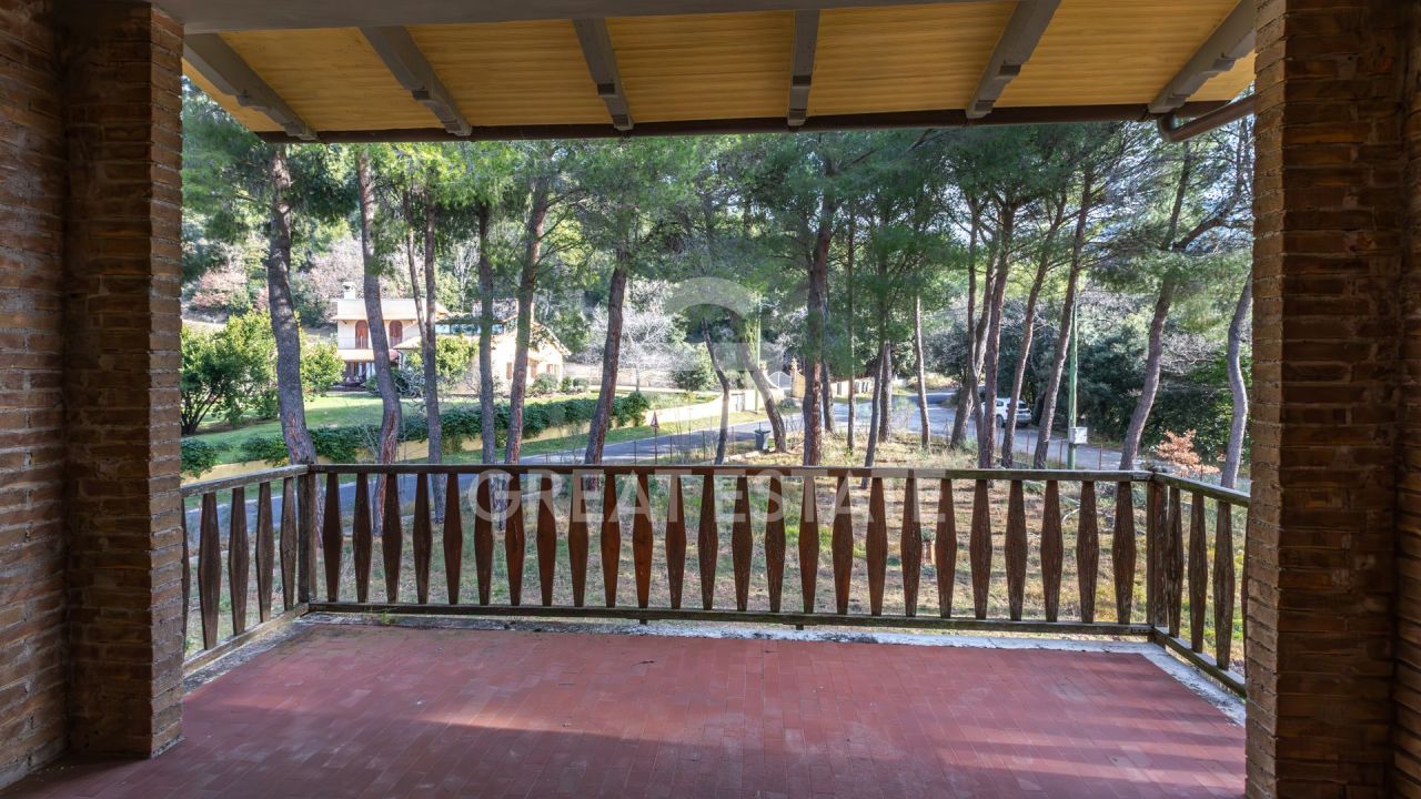 Дом в Кампелло-суль-Клитунно, Италия, 203.35 м² - фото 10