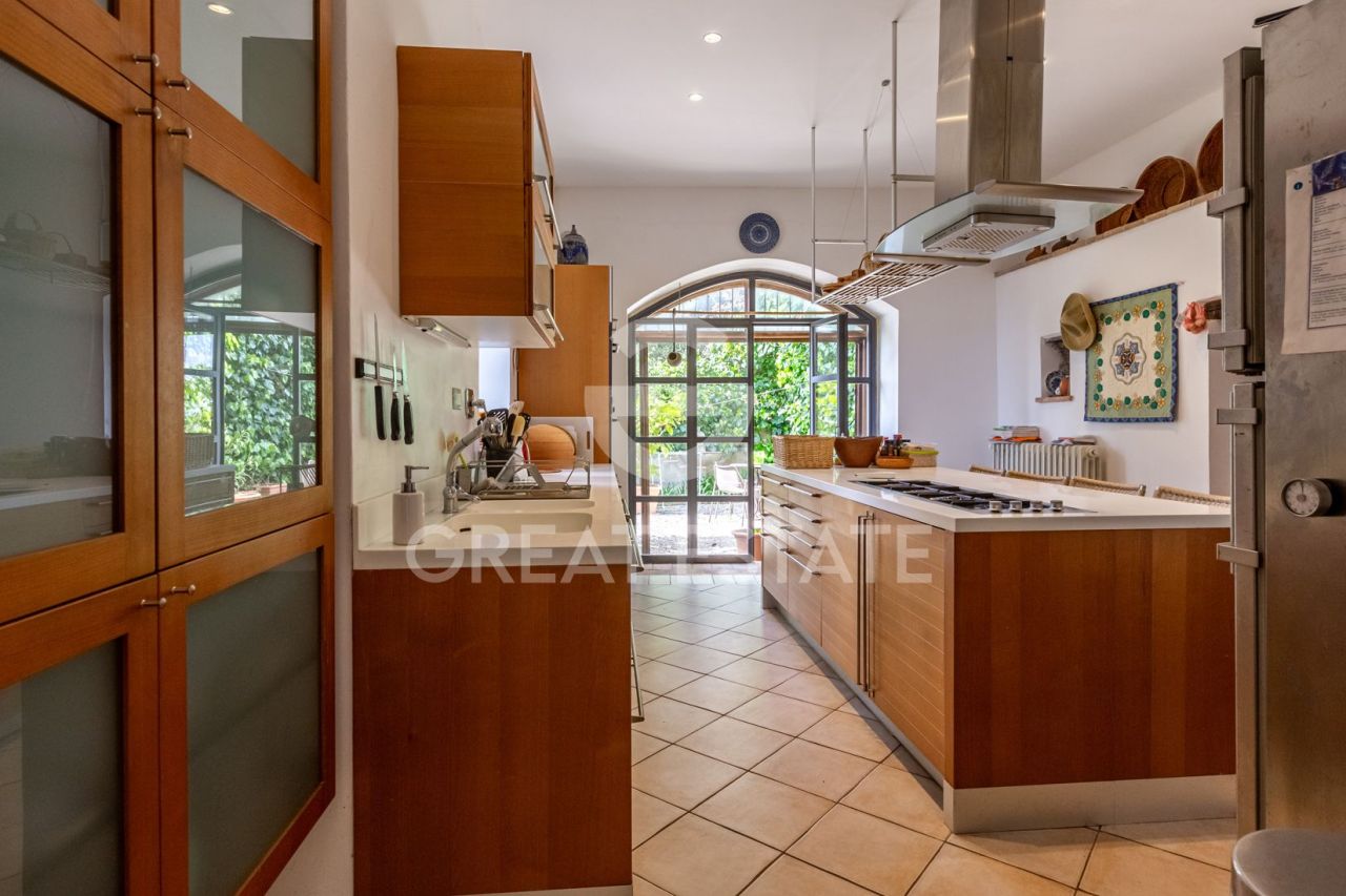 Дом в Сполето, Италия, 189.55 м² - фото 12