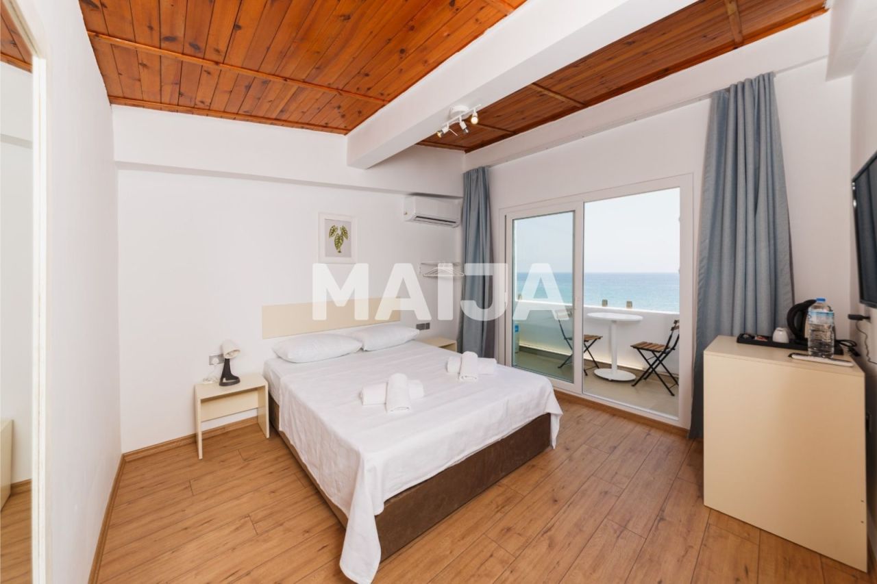 Отель, гостиница в Кирении, Кипр, 1 000 м² - фото 14