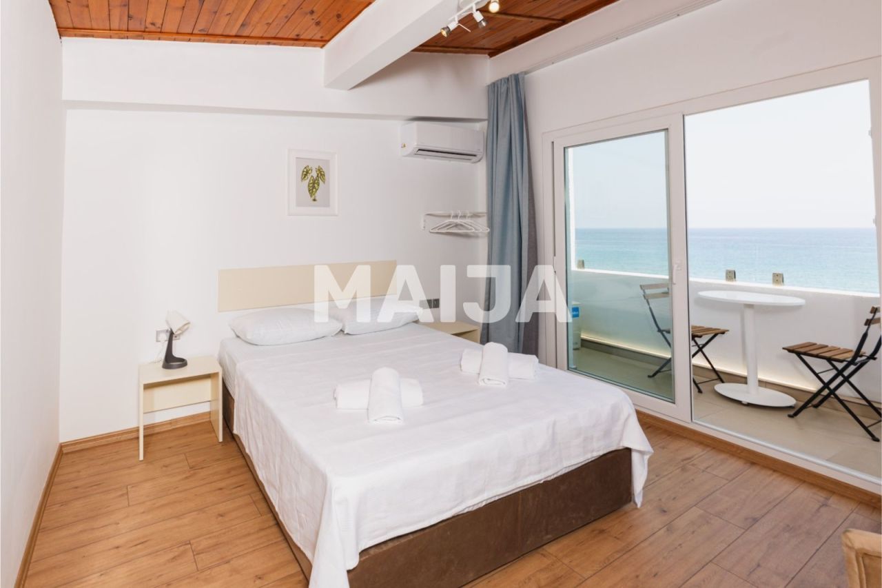 Отель, гостиница в Кирении, Кипр, 1 000 м² - фото 15