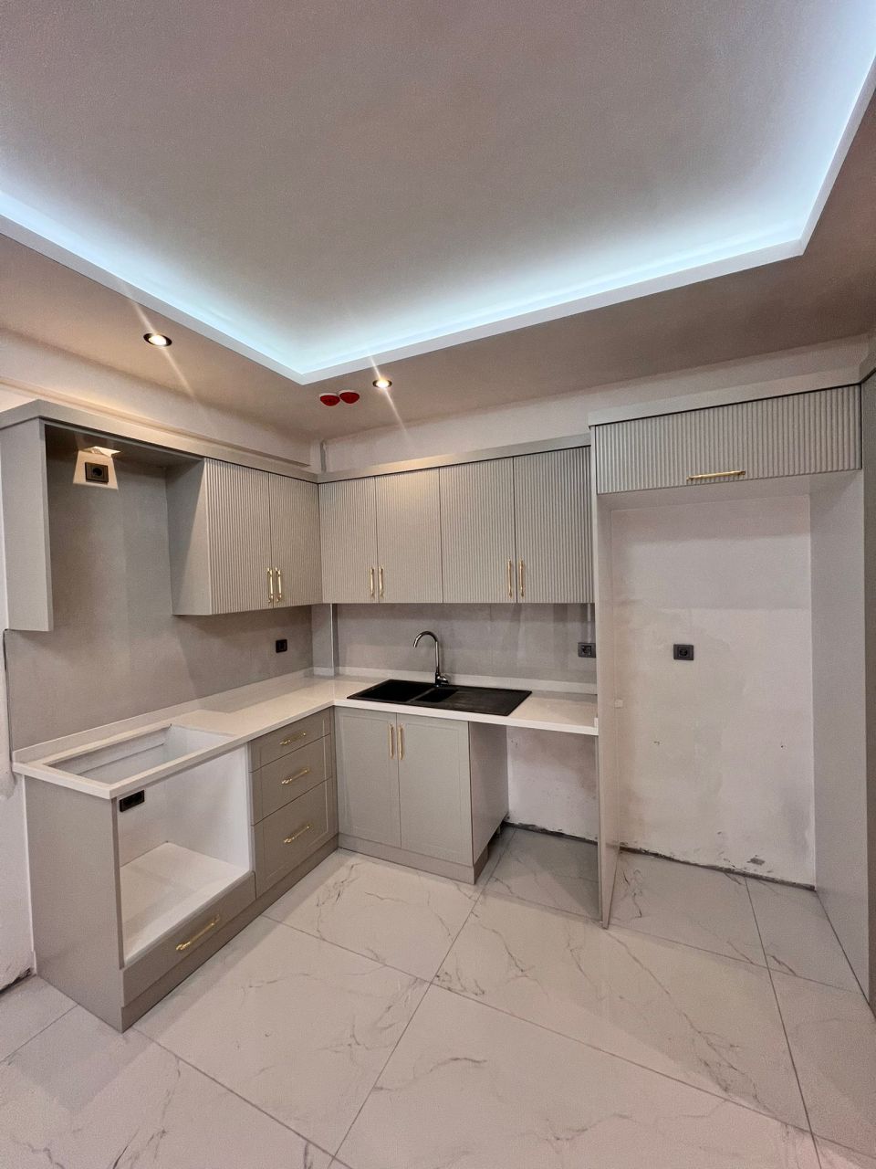 Квартира в Мерсине, Турция, 65 м² - фото 3