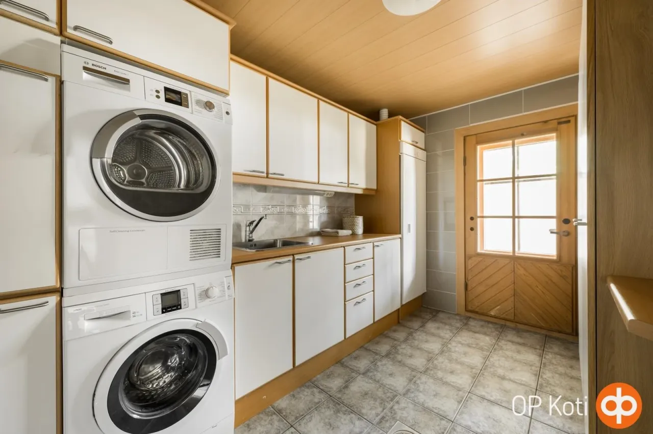 Дом в Холлола, Финляндия, 226 м² - фото 8