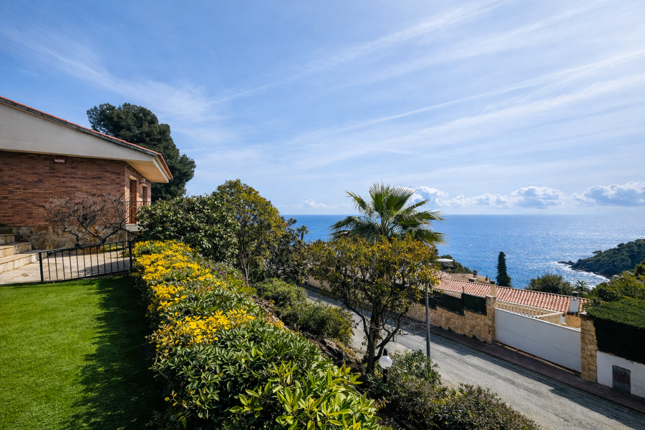 Дом на Коста-Брава, Испания, 235 м² - фото 1