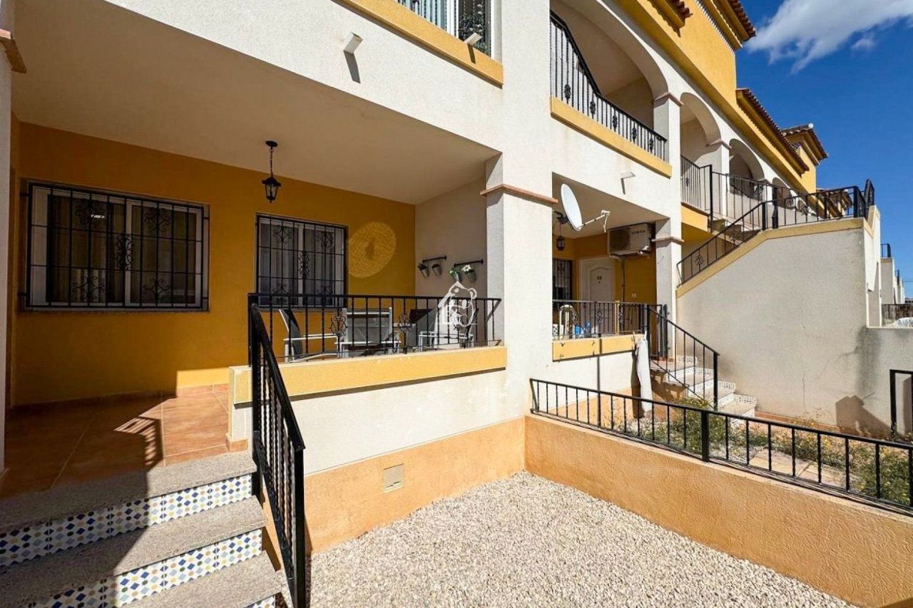 Апартаменты в Ориуэле, Испания, 65 м² - фото 1