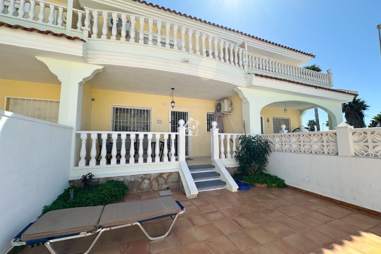 Дом в Сьюдад-Кесада, Испания, 101 м² - фото 1