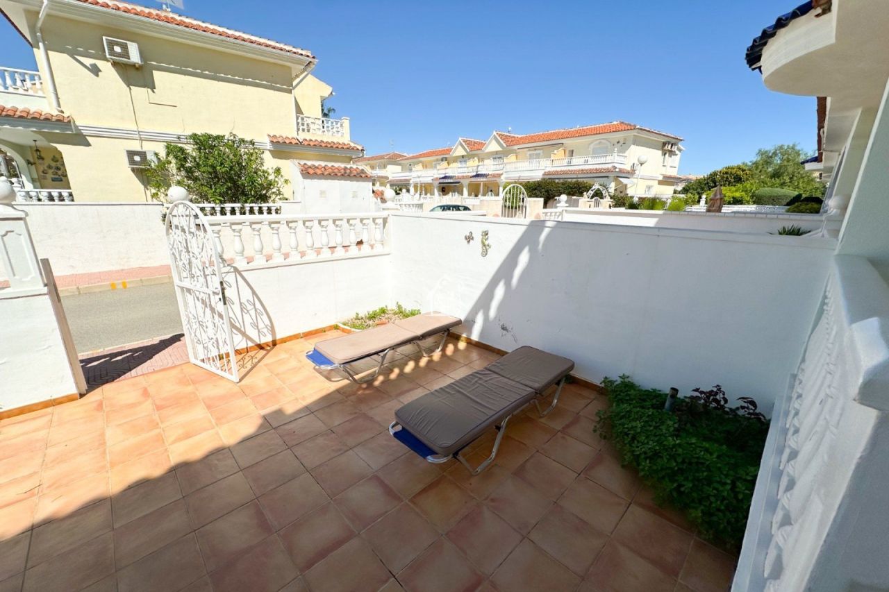 Дом в Сьюдад-Кесада, Испания, 101 м² - фото 3