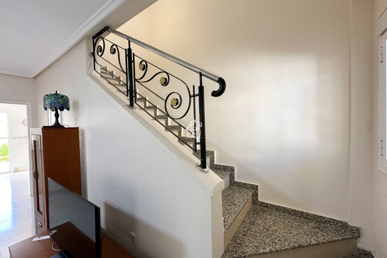 Дом в Сьюдад-Кесада, Испания, 101 м² - фото 9