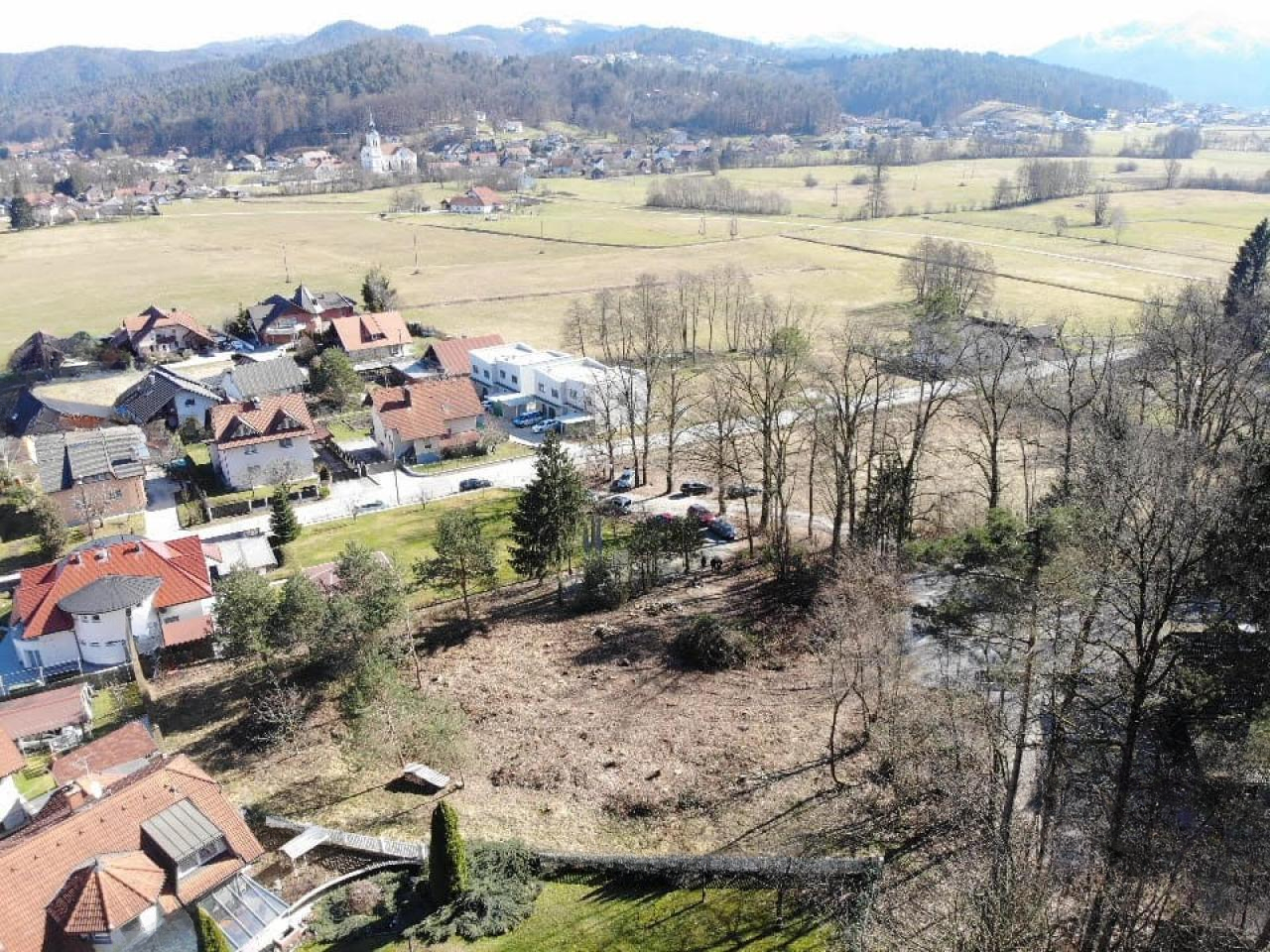 Земля в Любляне, Словения, 1 636 м² - фото 4