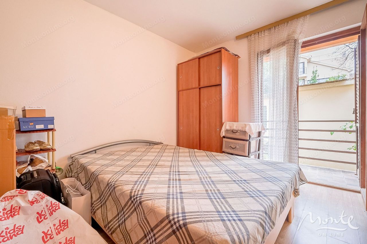 Вилла в Доброте, Черногория, 250 м² - фото 6