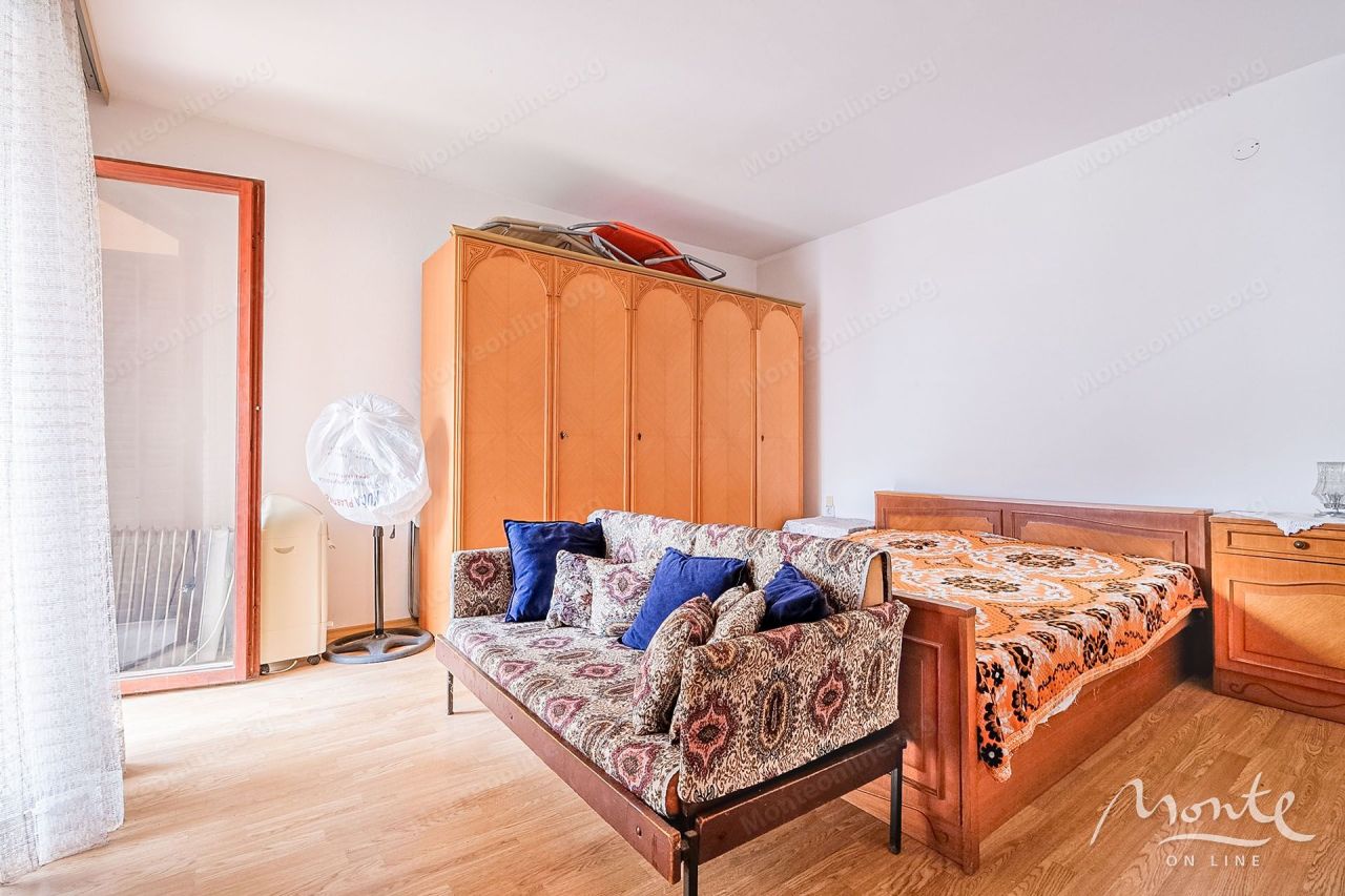 Вилла в Доброте, Черногория, 250 м² - фото 8