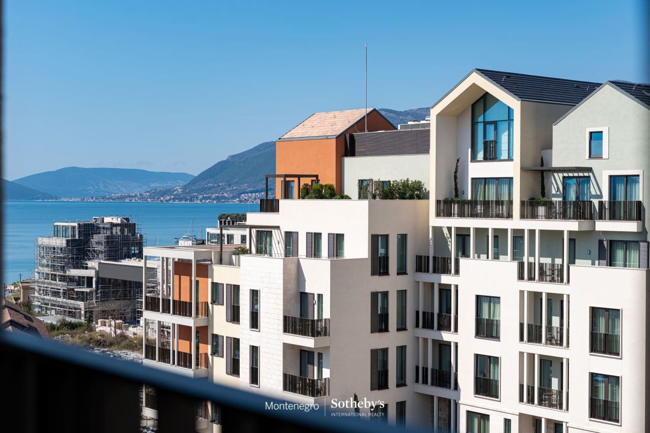 Апартаменты в Тивате, Черногория, 77 м² - фото 2