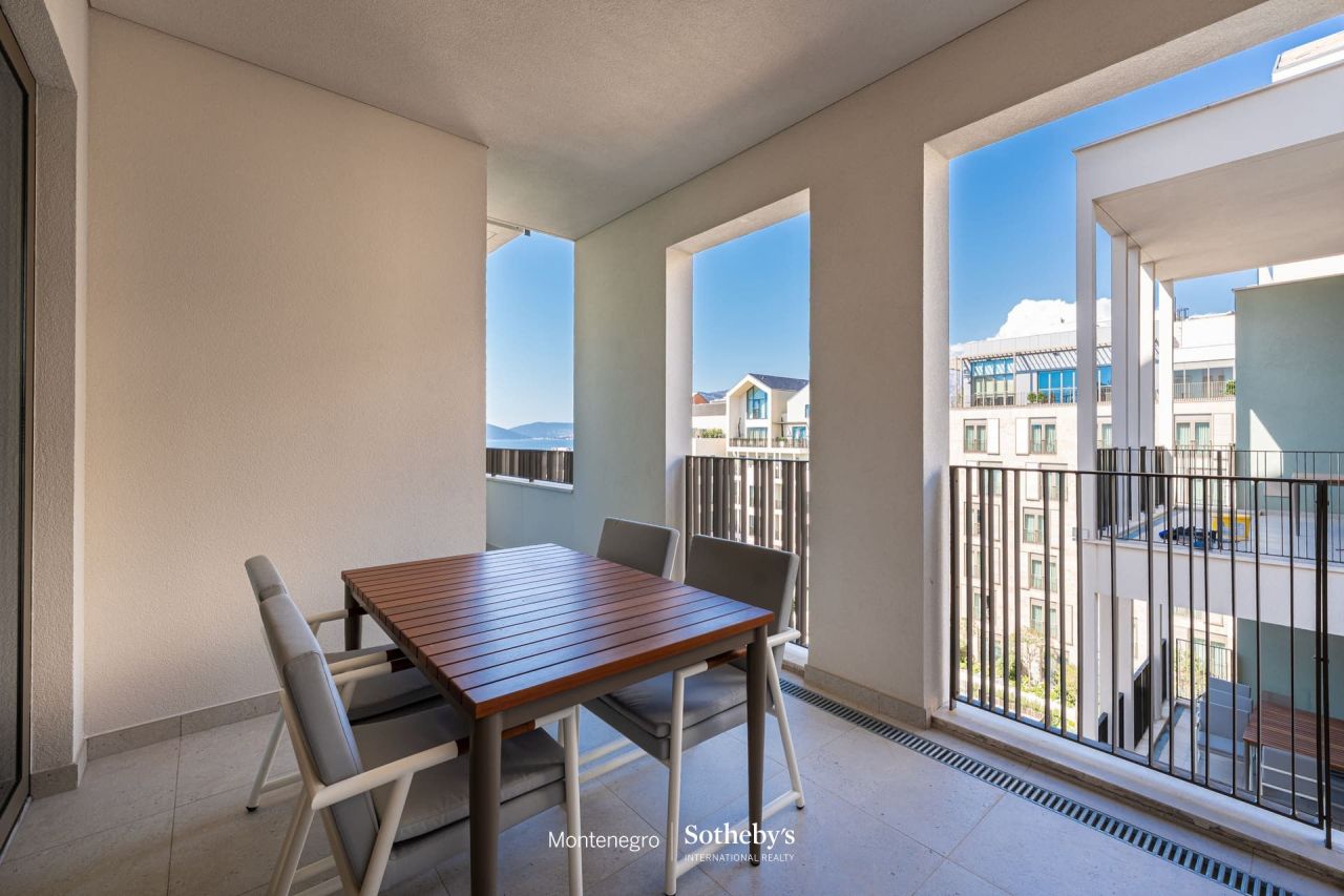 Апартаменты в Тивате, Черногория, 77 м² - фото 11