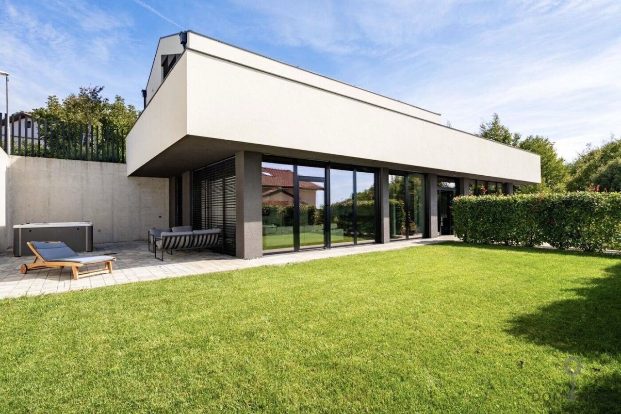 Дом в Сежане, Словения, 446 м² - фото 2