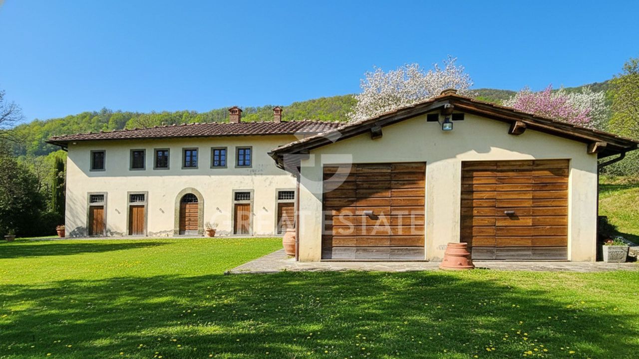 Дом Loro Ciuffenna, Италия, 475 м² - фото 2