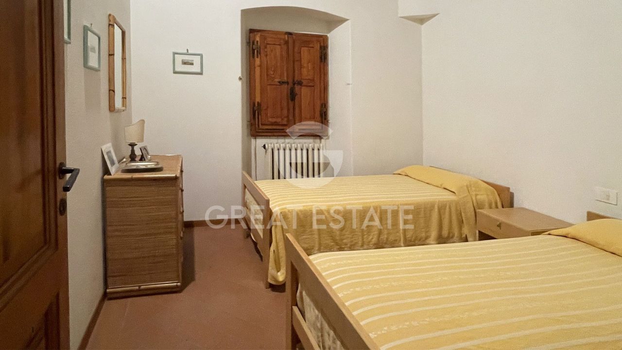 Дом Loro Ciuffenna, Италия, 475 м² - фото 16