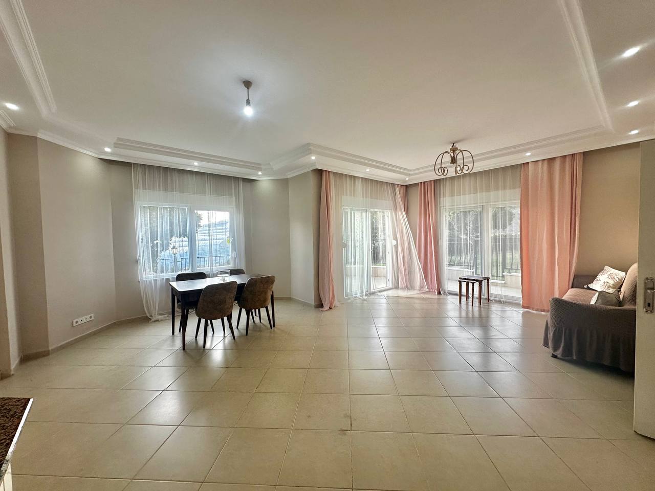 Апартаменты в Алании, Турция, 130 м² - фото 1