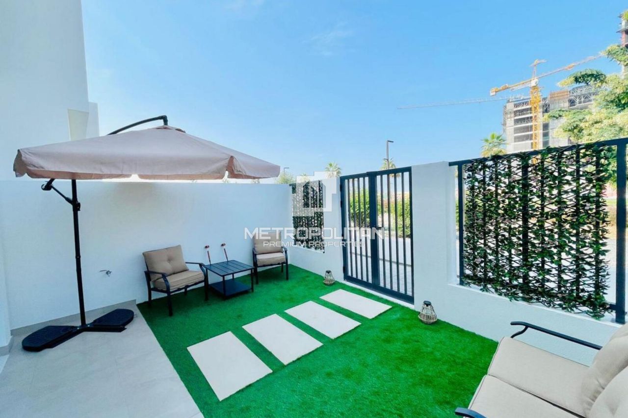 Вилла в Рас-эль-Хайме, ОАЭ, 355 м² - фото 2