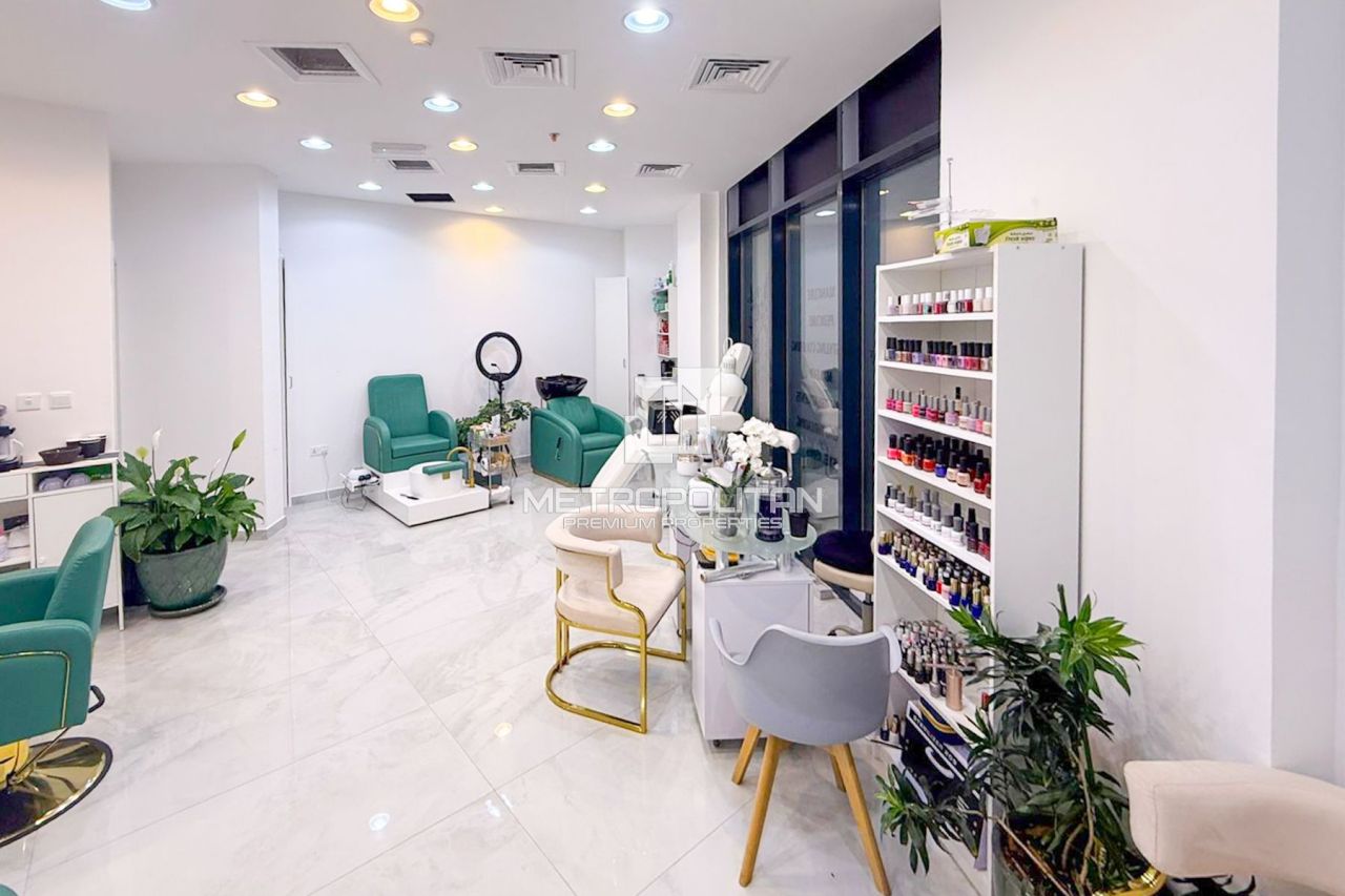 Магазин в Дубае, ОАЭ, 37 м² - фото 9