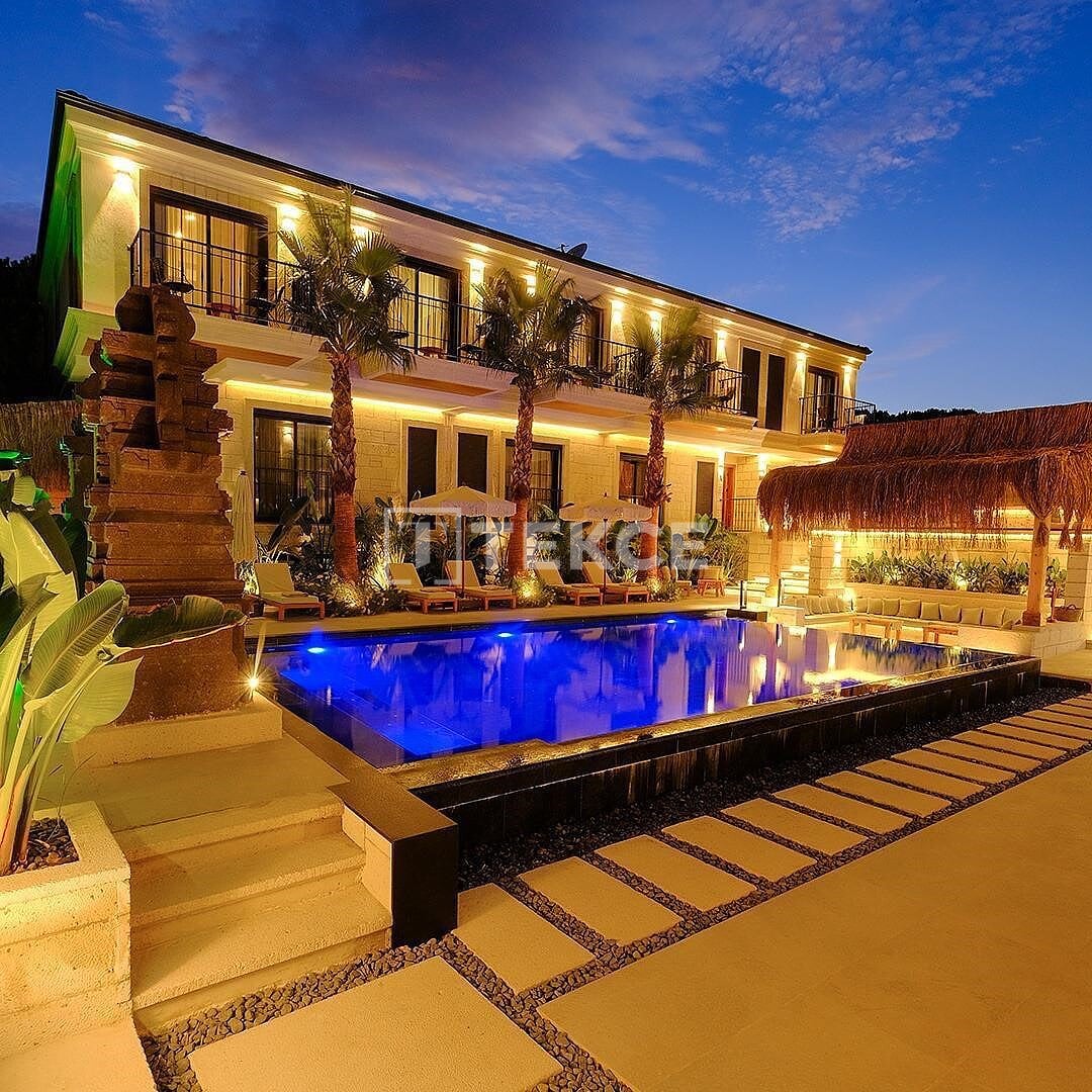 Отель, гостиница в Чешме, Турция, 807 м² - фото 1