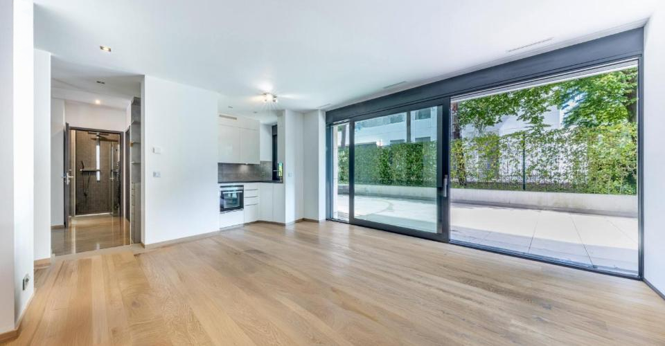 Квартира в Женеве, Швейцария, 85 м² - фото 2