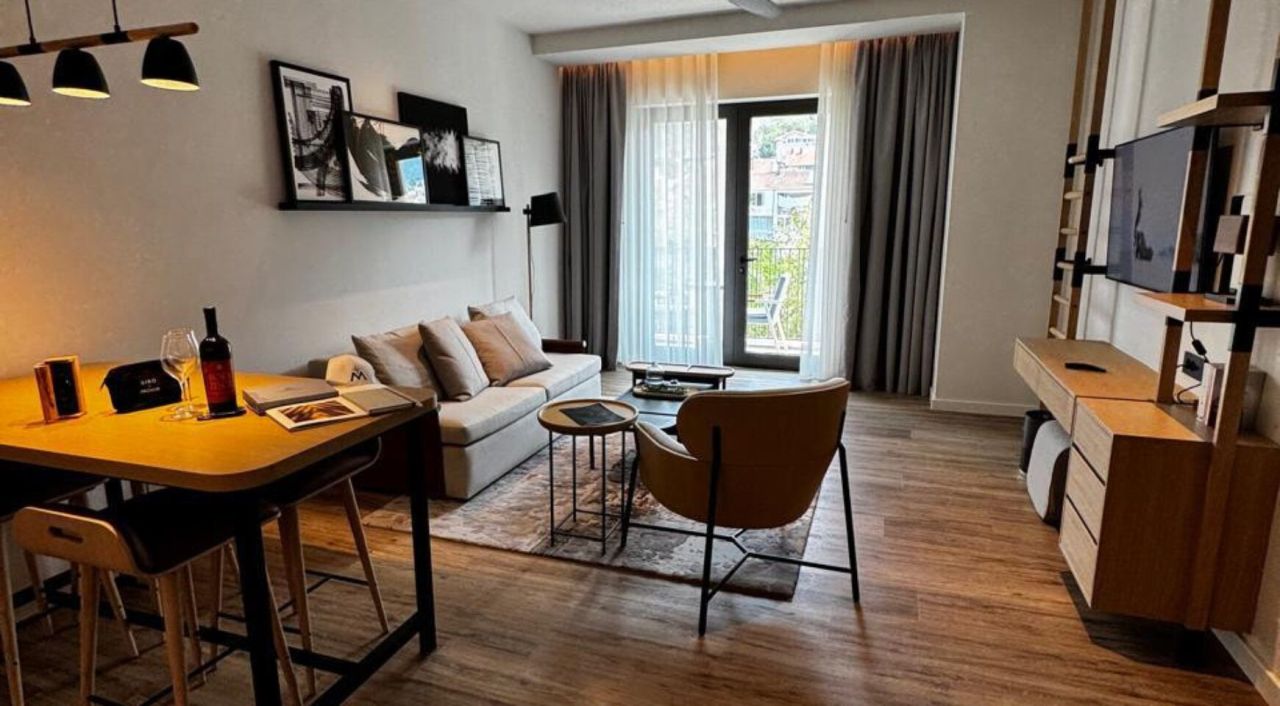 Квартира в Тивате, Черногория, 68 м² - фото 12