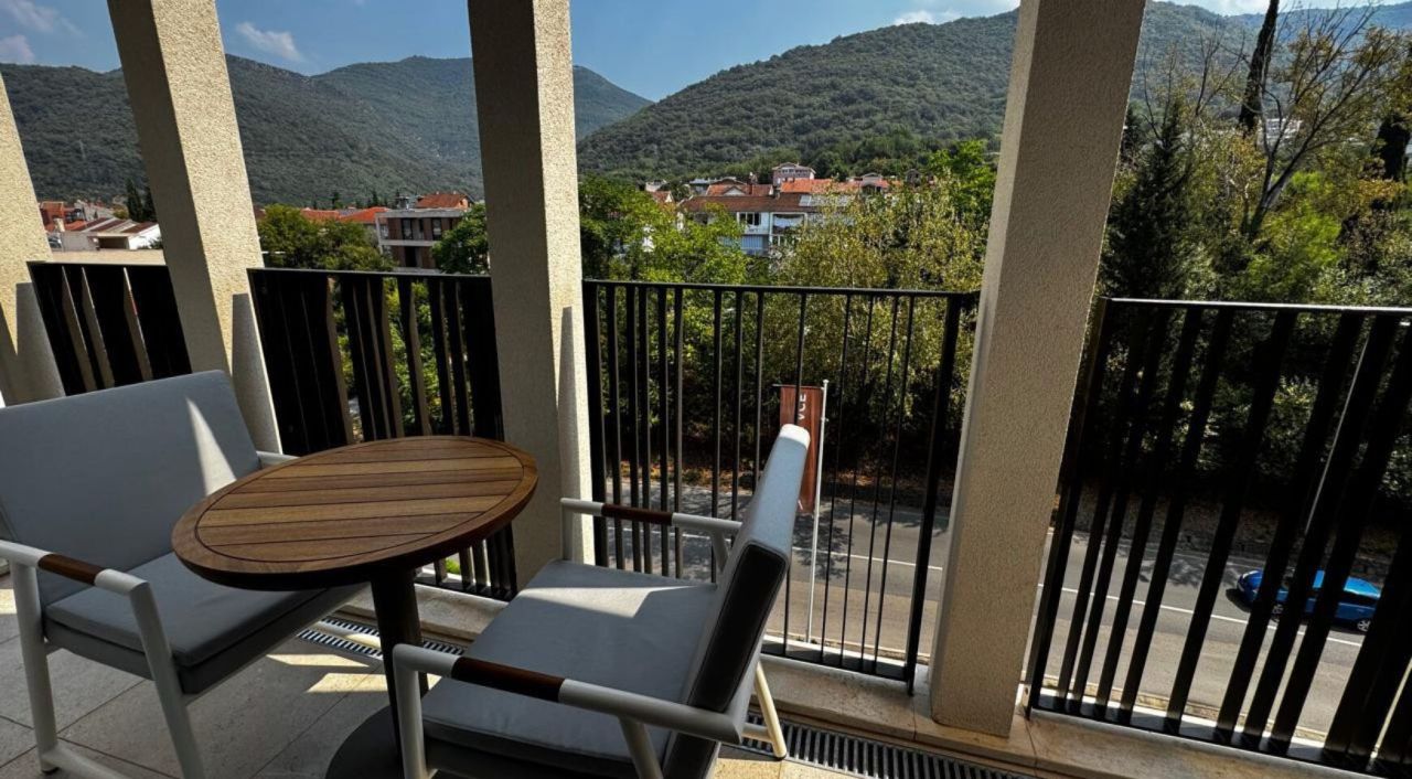 Квартира в Тивате, Черногория, 68 м² - фото 11