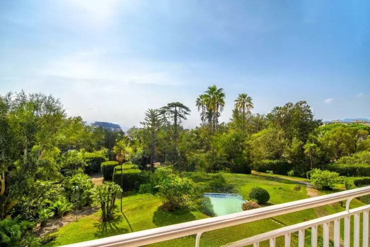 Квартира в Каннах, Франция, 75 м² - фото 1