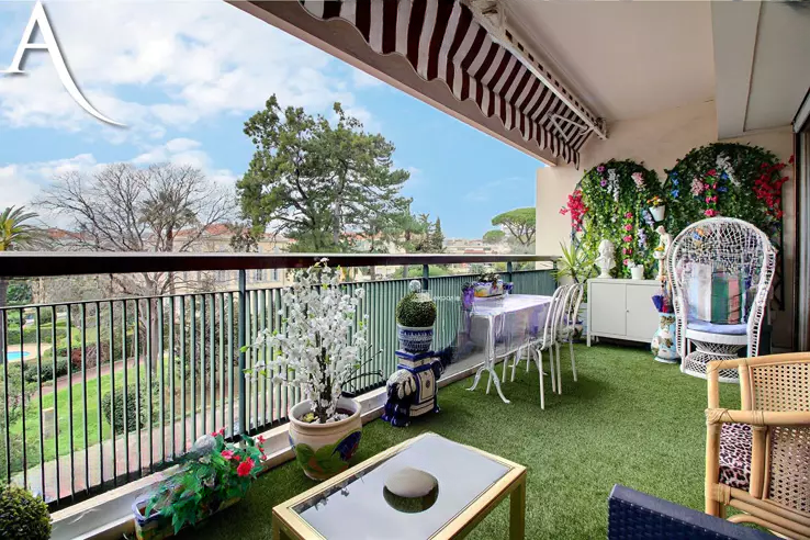 Квартира в Каннах, Франция, 70 м² - фото 1