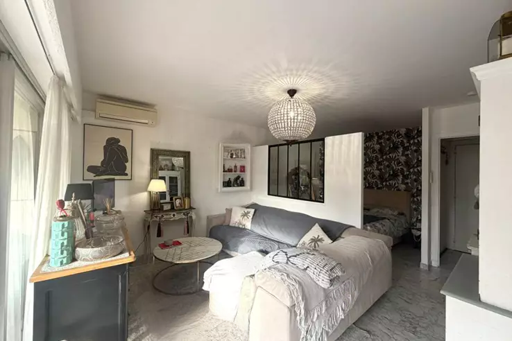 Квартира в Каннах, Франция, 33 м² - фото 1