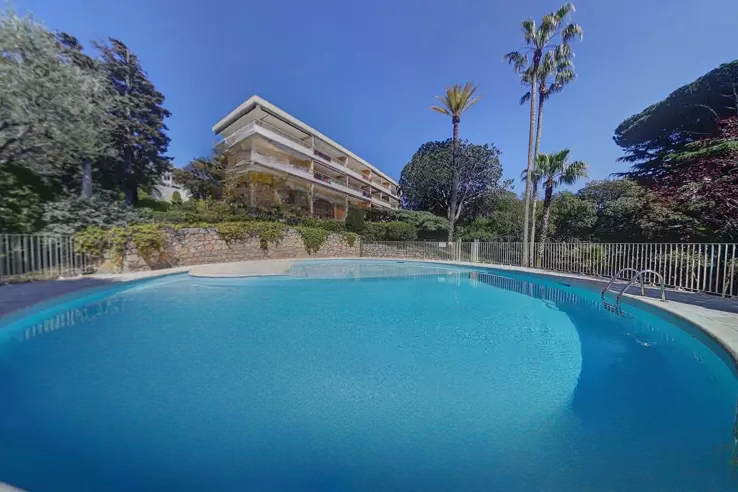 Квартира в Каннах, Франция, 85 м² - фото 1