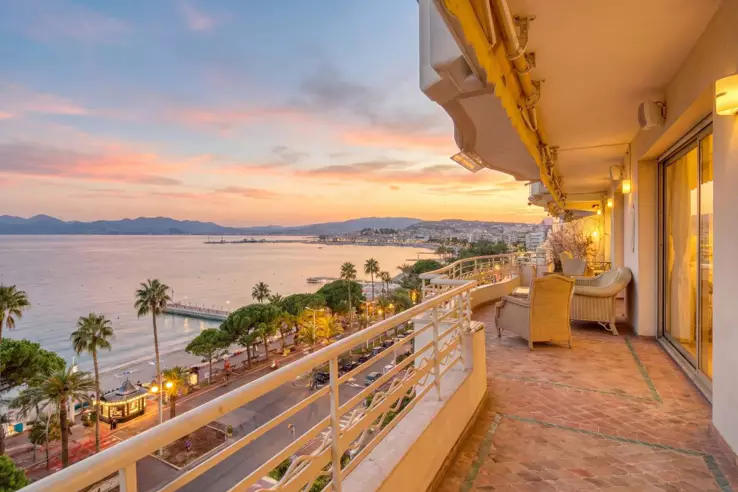 Квартира в Каннах, Франция, 270 м² - фото 1