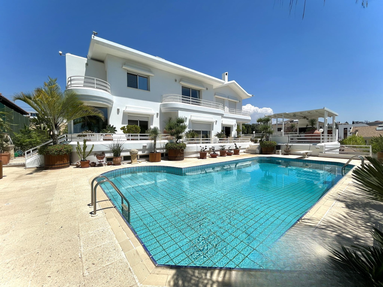 Квартира в Лимасоле, Кипр, 667 м² - фото 1