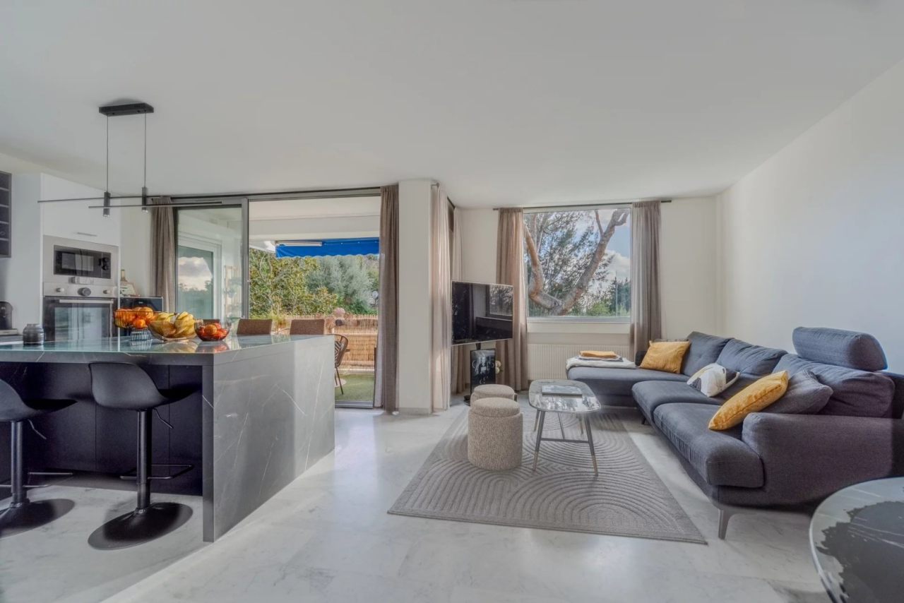 Квартира в Каннах, Франция, 105 м² - фото 1