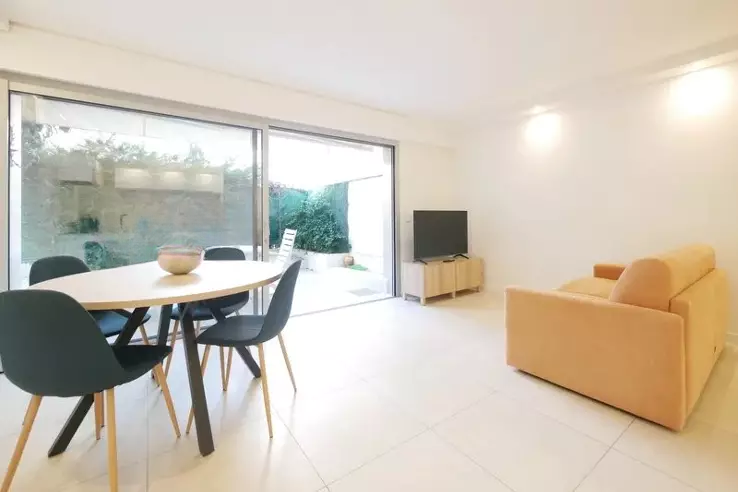 Квартира в Каннах, Франция, 47 м² - фото 1