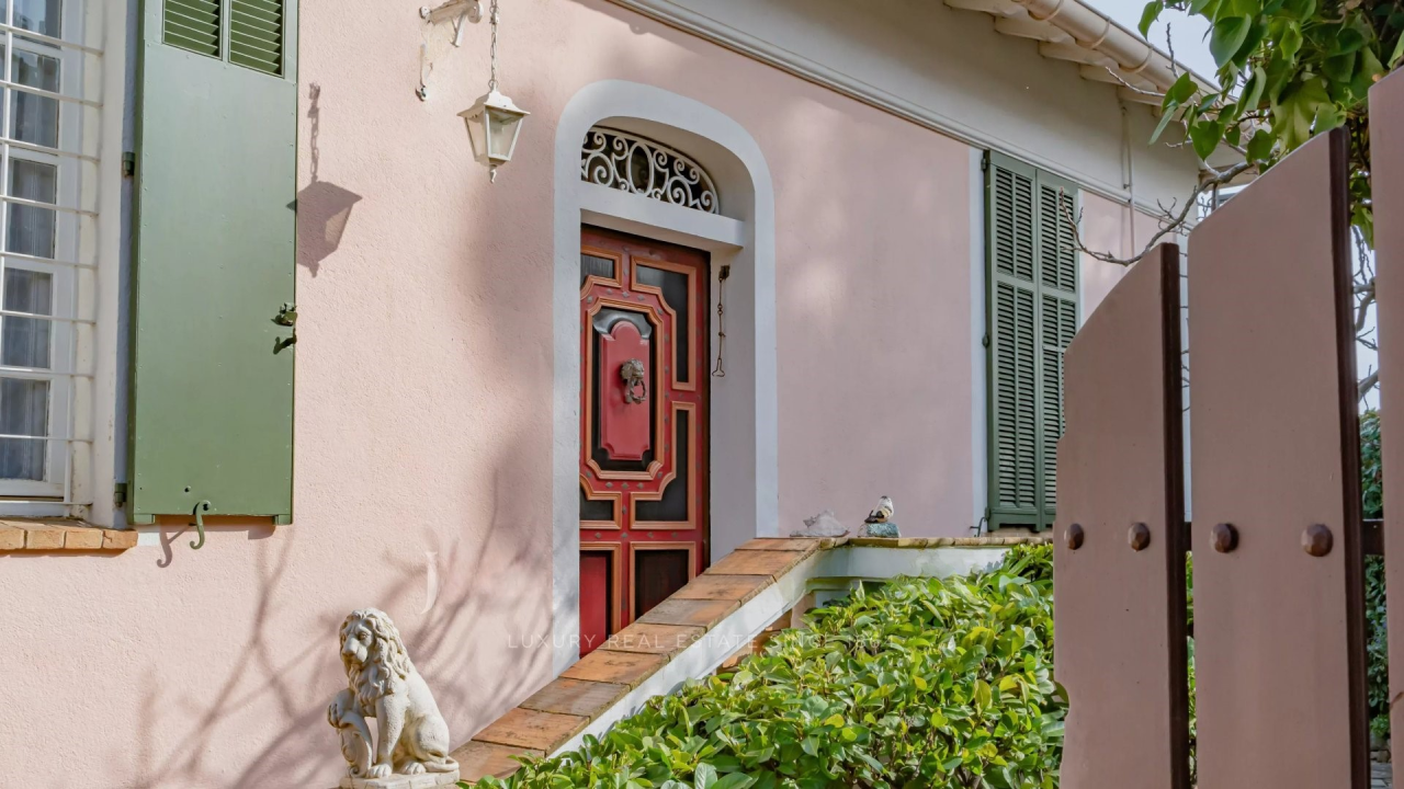 Квартира в Каннах, Франция, 114 м² - фото 1