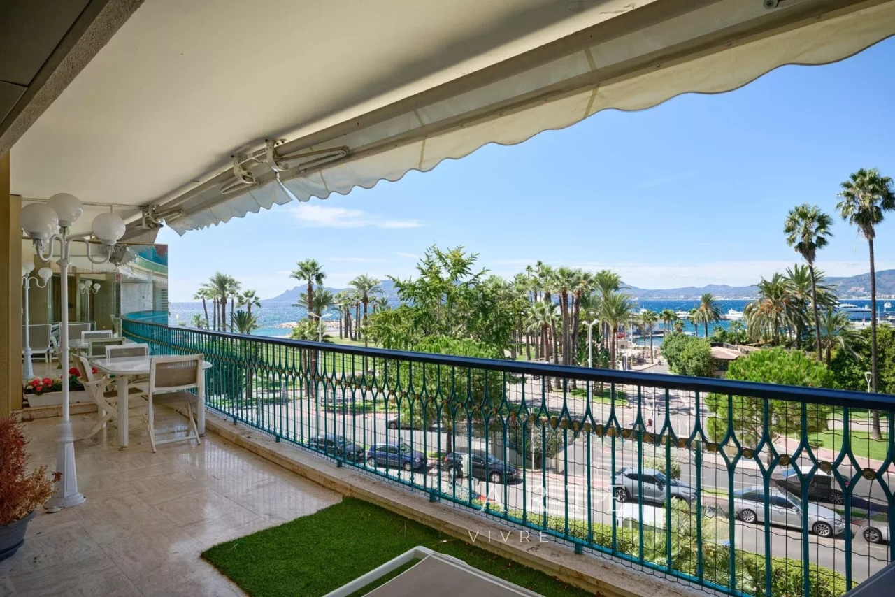 Квартира в Каннах, Франция, 161 м² - фото 2