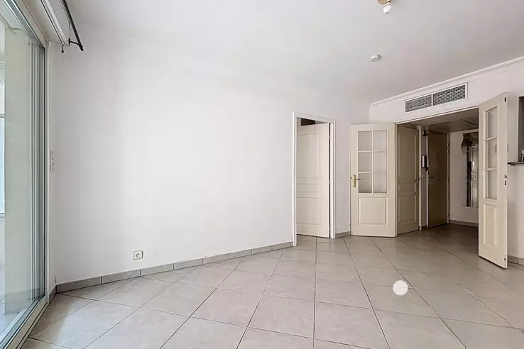 Квартира в Каннах, Франция, 36 м² - фото 2