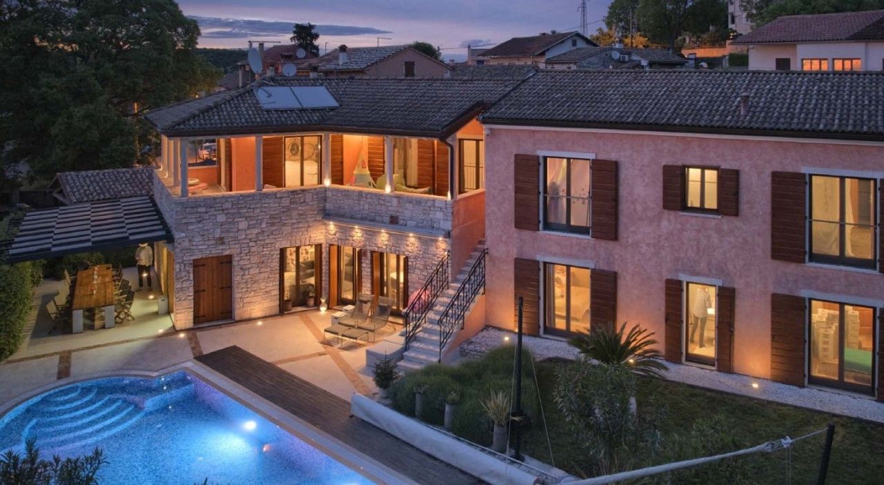 Дом в Ровини, Хорватия, 388 м² - фото 2