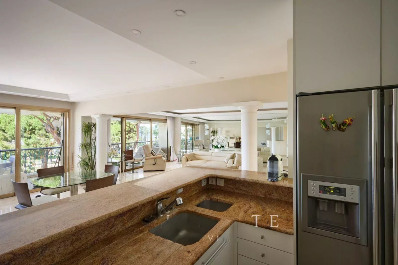 Квартира в Каннах, Франция, 161 м² - фото 7