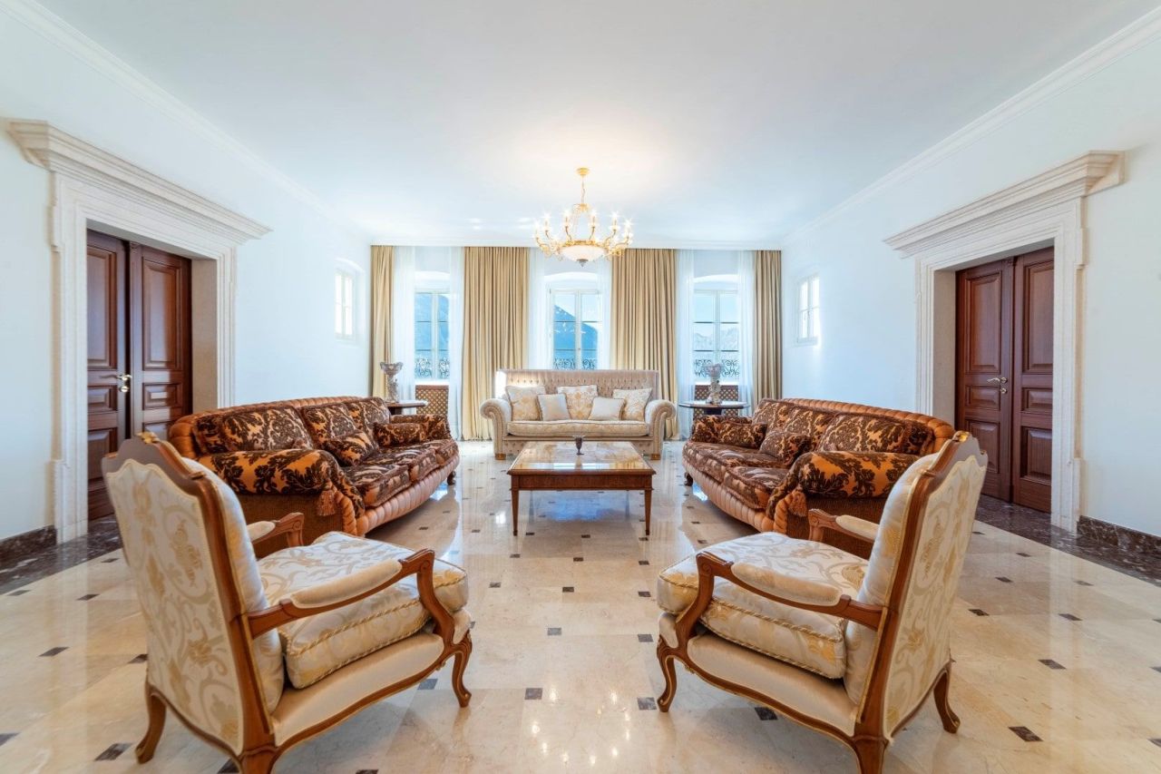 Вилла в Доброте, Черногория, 1 100 м² - фото 9