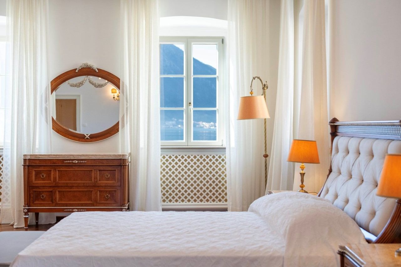 Вилла в Доброте, Черногория, 1 100 м² - фото 10