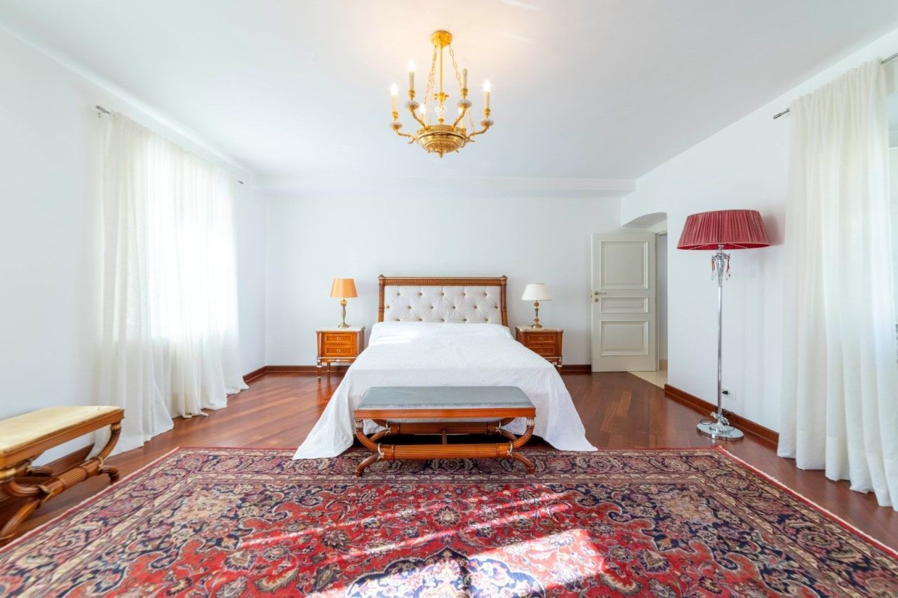 Вилла в Доброте, Черногория, 1 100 м² - фото 15