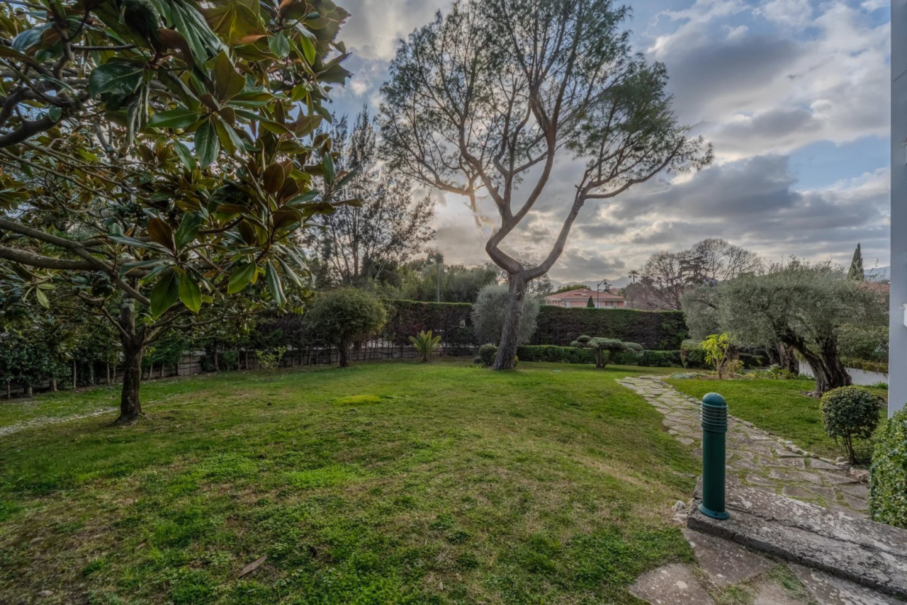 Квартира в Каннах, Франция, 105 м² - фото 17