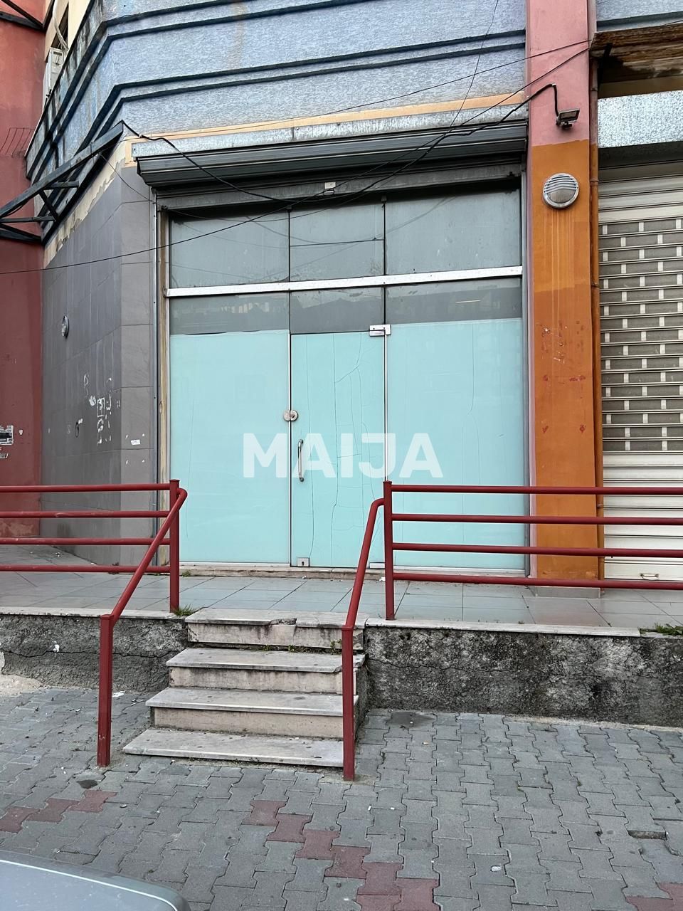 Кафе, ресторан в Тиране, Албания, 44.5 м² - фото 2