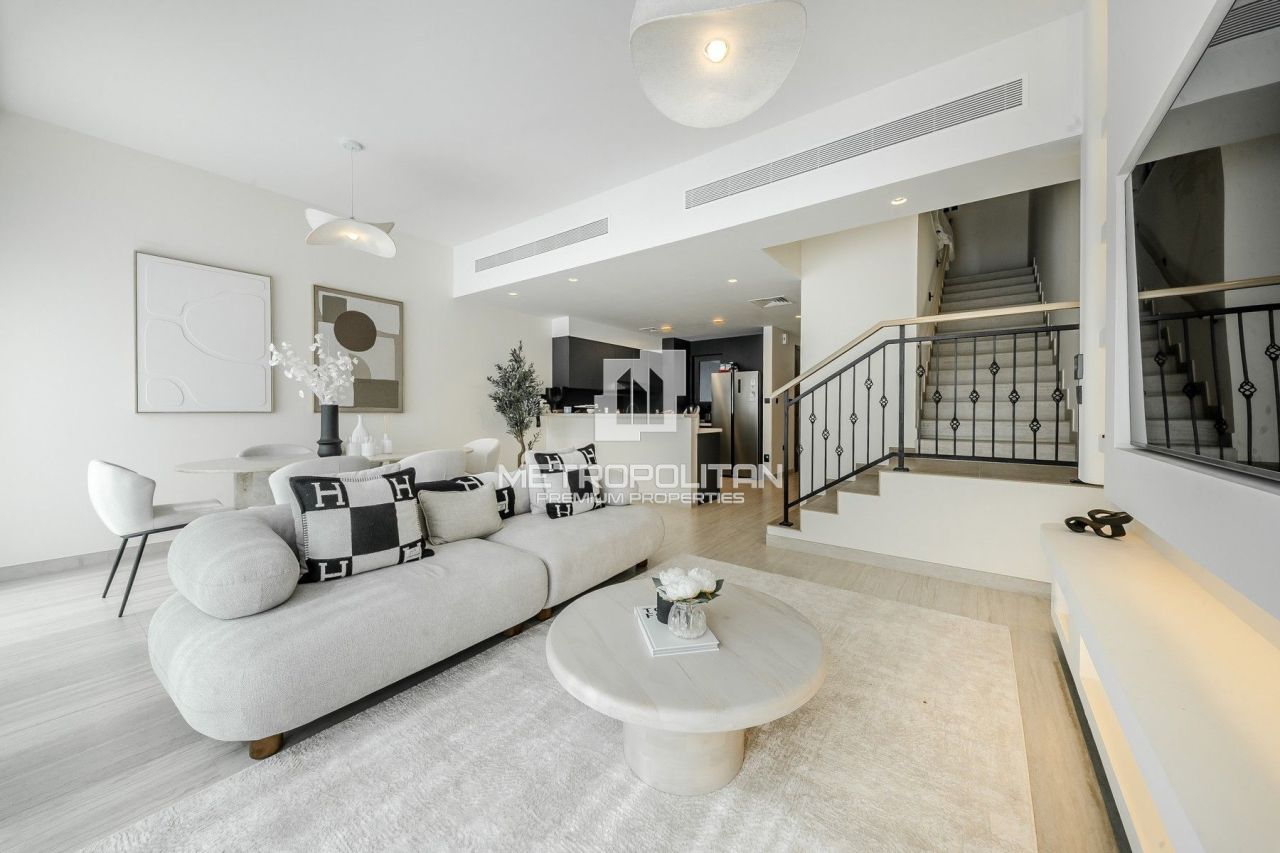 Таунхаус в Дубае, ОАЭ, 264 м² - фото 2