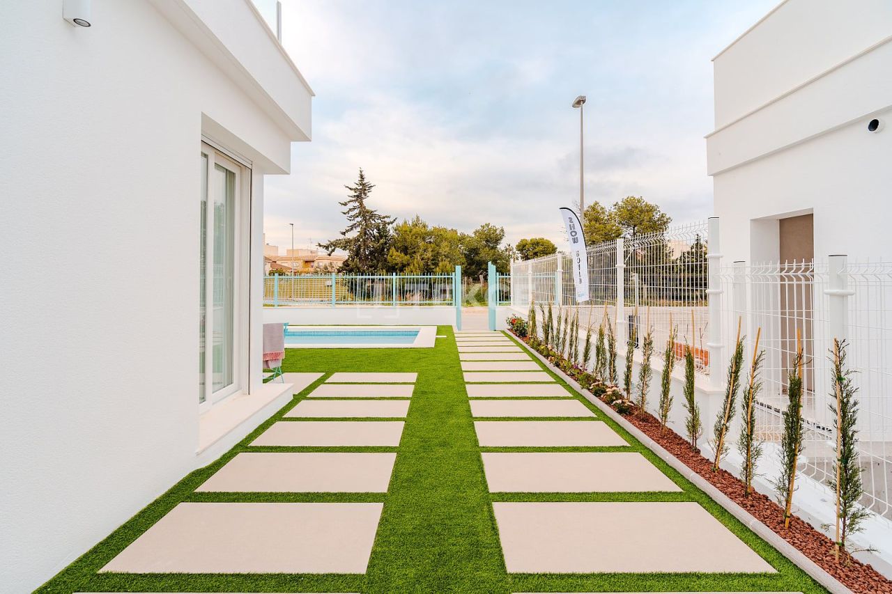 Вилла в Лос Алькасарес, Испания, 197 м² - фото 13