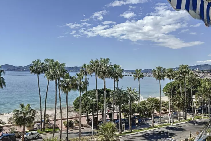 Квартира в Каннах, Франция, 78 м² - фото 1